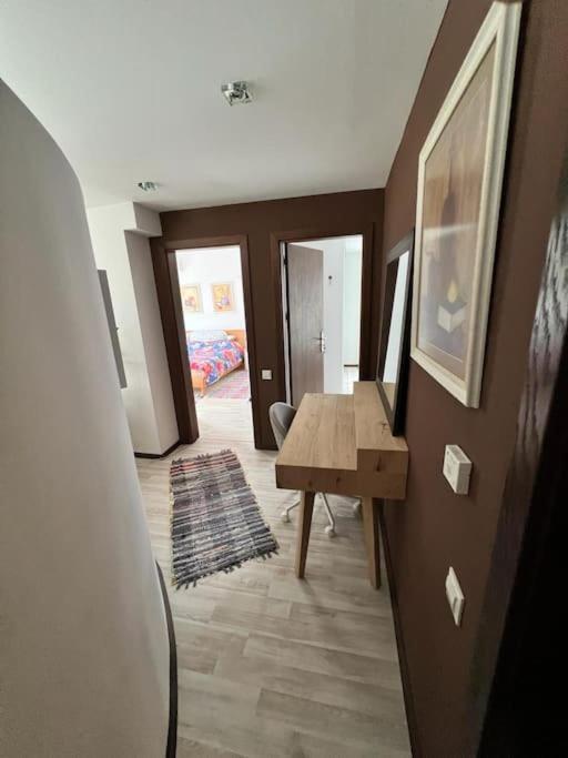 Kazanlak Large Guest House Apartment Near The Center With Full Kitchen & Dining Room, King Beds, Garden Patio, Free Parking & Self Check-In 외부 사진